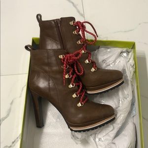 brown lace-up booties- so cute!